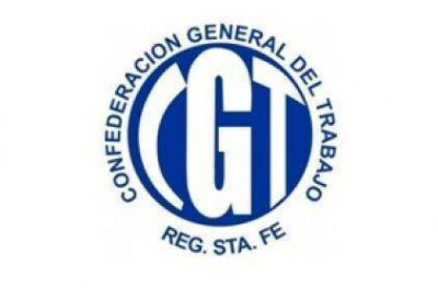La CGT se manifest� en contra del tarifazo en la luz y agua