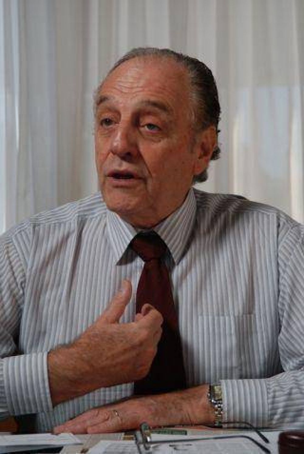 Heller se suma a la oposici�n y pide que Cristina convoque a extraordinarias