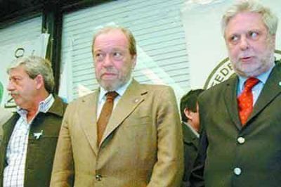 En medio de internas el campo defini� su postura