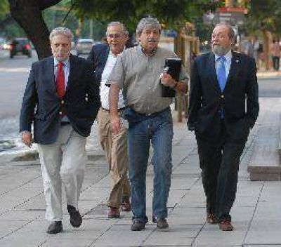 Gobierno recibi� al Campo y volvi� a prometer liberar trigo