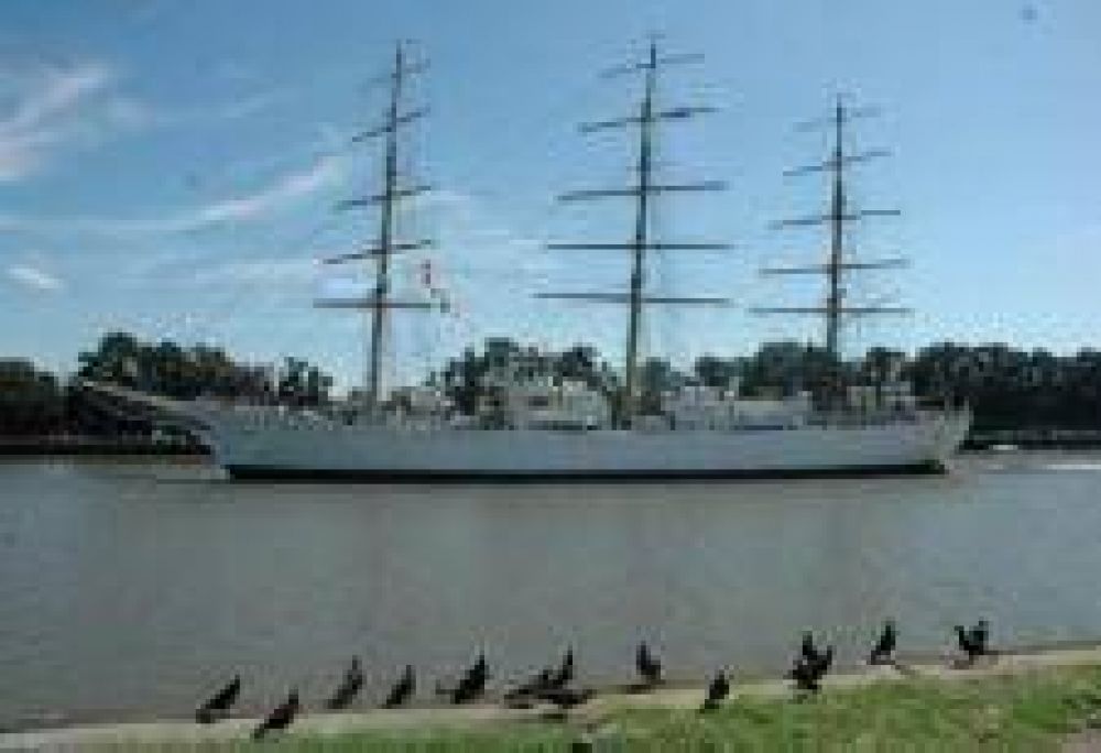 La fragata "Libertad" inicia su viaje n�mero 41