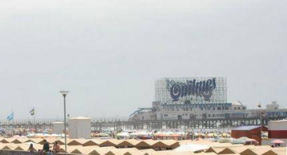 Retirar�n el cartel de la cerveza Quilmes ubicado en el espig�n de Punta Iglesia