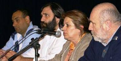 Docentes avisan que lo primero que reclamar�n es devoluci�n de salarios