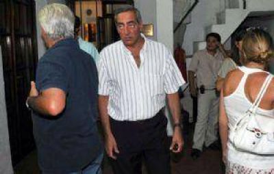 Se agrava la interna radical: Fayad impugna al Frente de Cobos