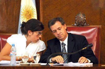 Aprueban la cesi�n de la escollera para cruceros y bares de Alem