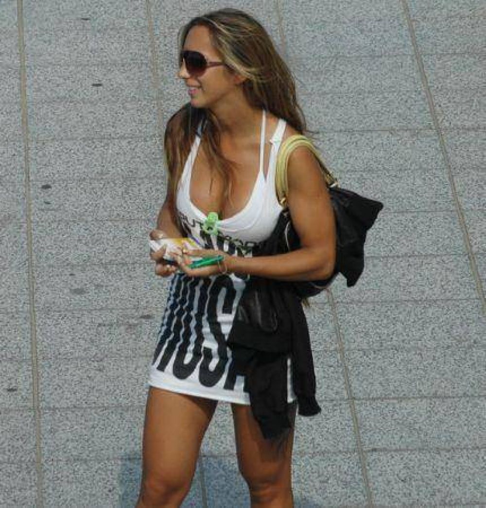 �Que te pasa Rizzi? No quiere a las promotoras porque entorpecen el tr�nsito�
