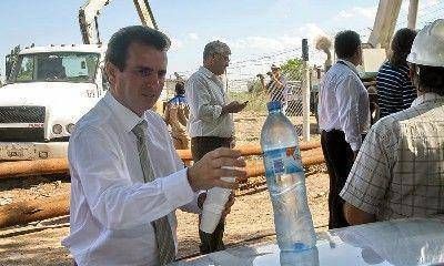 El Gobierno se comprometi� a inaugurar una decena de escuelas antes del inicio escolar