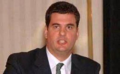 Jefe de la Polic�a Metropolitana asegur� que el uso de armas el�ctricas "salva vidas" 