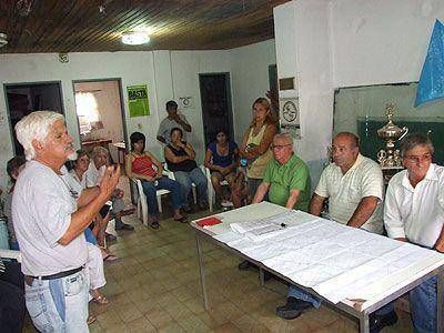 AySA se reunir� hoy con el Foro H�drico y vecinos de Lomas