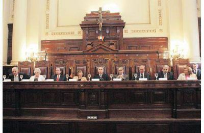 La Corte dej� en manos del Congreso el destino de las reservas del BCRA