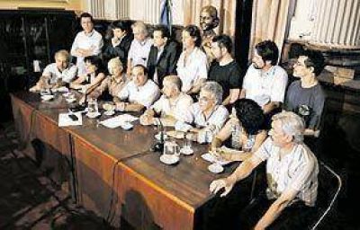 Amparo de la oposici�n contra la reforma pol�tica
