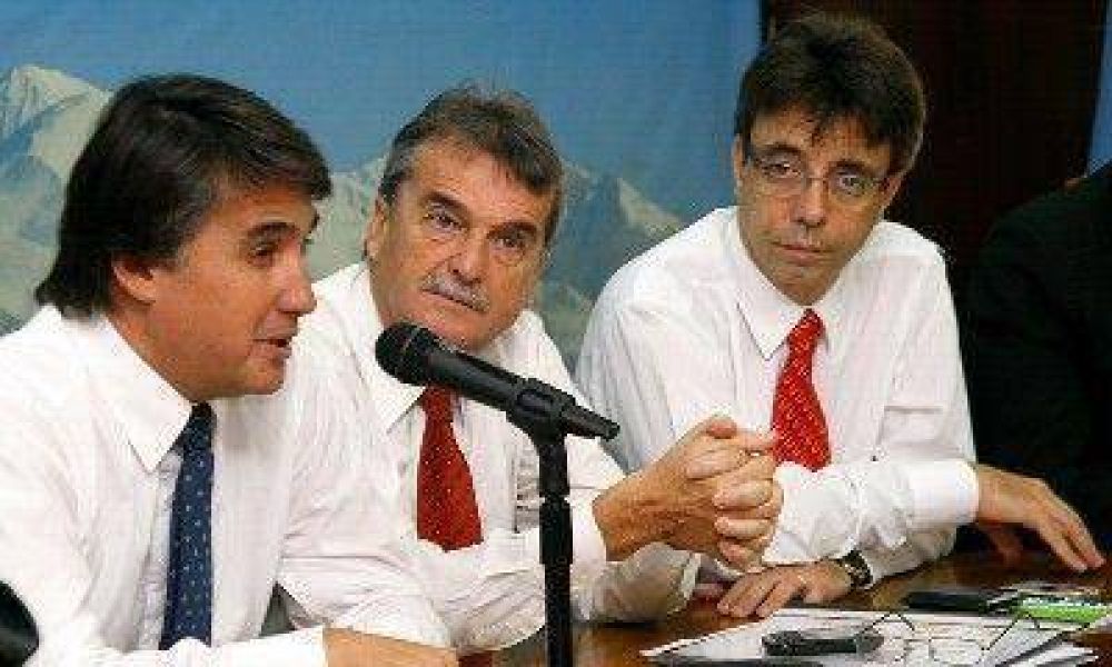 Funcionarios de Salud consideran que es mejor la descentralizaci�n de recursos