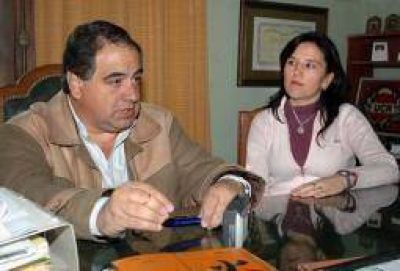 Julio Mart�nez embisti� duro contra el kirchnerismo y Beder Herrera