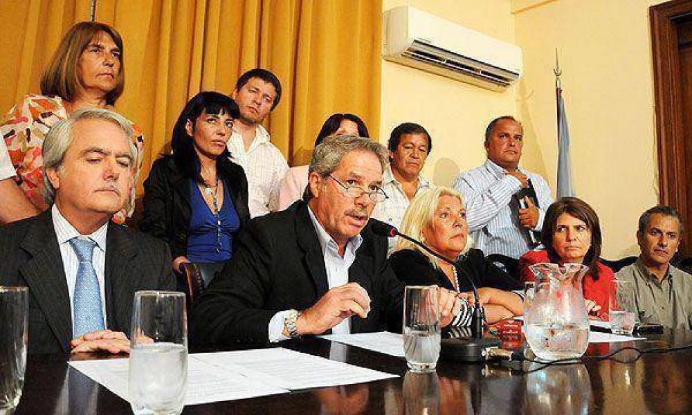 Los opositores anunciaron que preparan un proyecto "alternativo" al del Fondo del Bicentenario