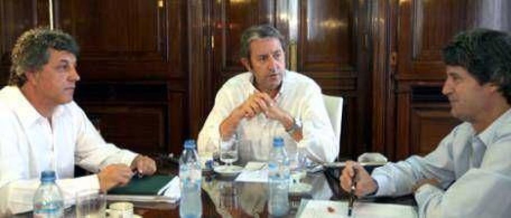 Prat-Gay: "Lamento no haber podido convencer a Cobos de votar en contra"