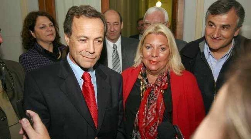 Cruces entre el socialismo santafesino y Elisa Carri�