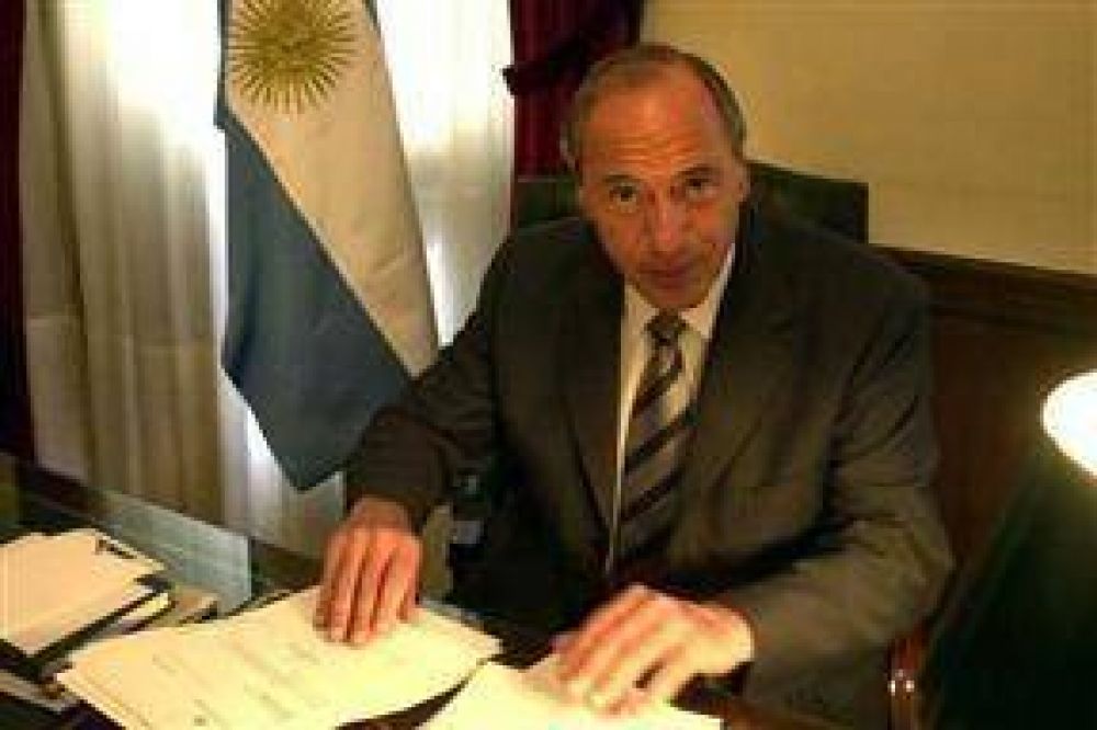 Los pol�ticos deben resolver los problemas, dijo Zaffaroni