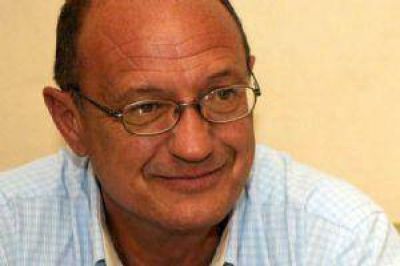 Los cobistas acusan a Fayad de recibir favores de los K