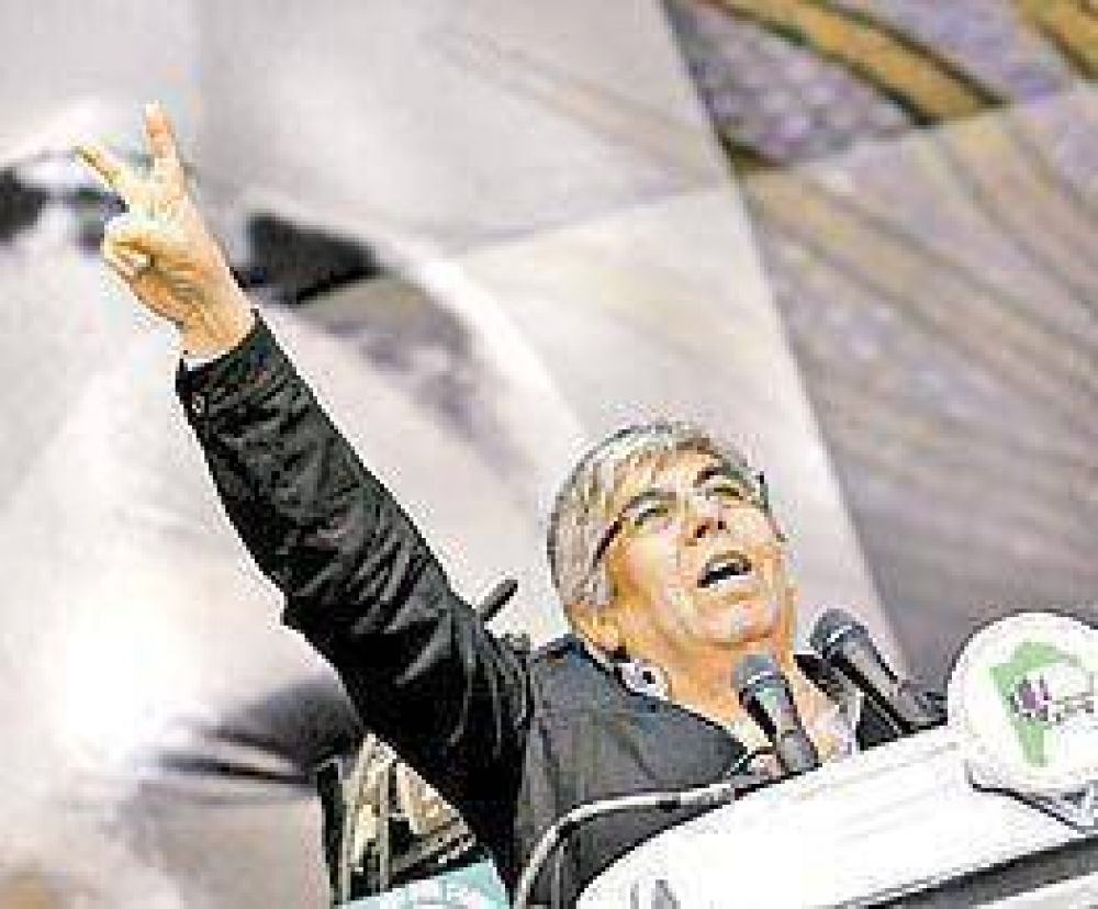 Moyano sale a recorrer el pa�s y quiere llenar River en octubre