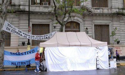 Comienzan las negociaciones con docentes bonaerenses por la recomposici�n salarial