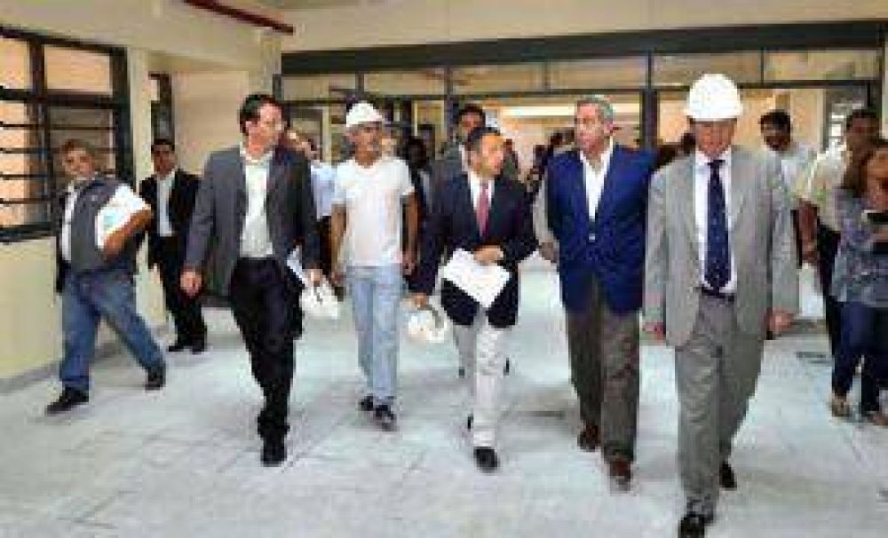 En plena campa�a, Fayad se mostr� con Jaque y lo elogi�