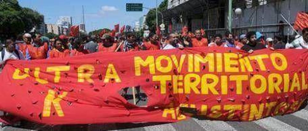 Denuncian que un grupo K quiso impedir el piquete en la 9 de Julio