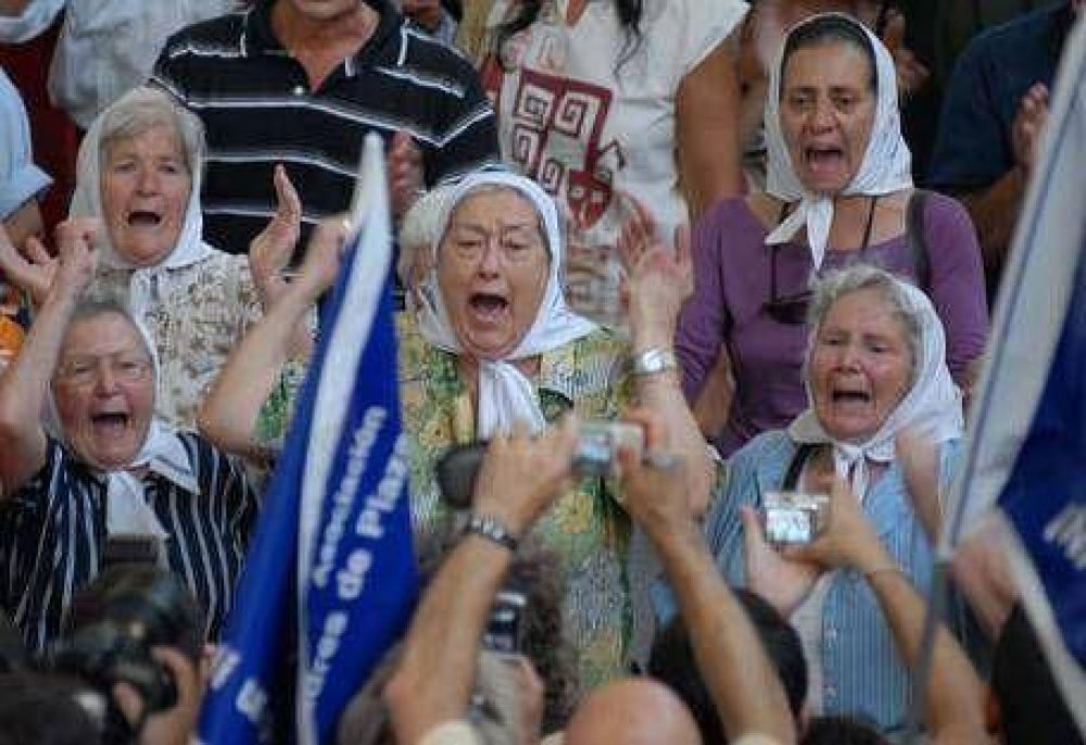 Hebe de Bonafini exige que se le retire el Nobel de la Paz a Barack Obama