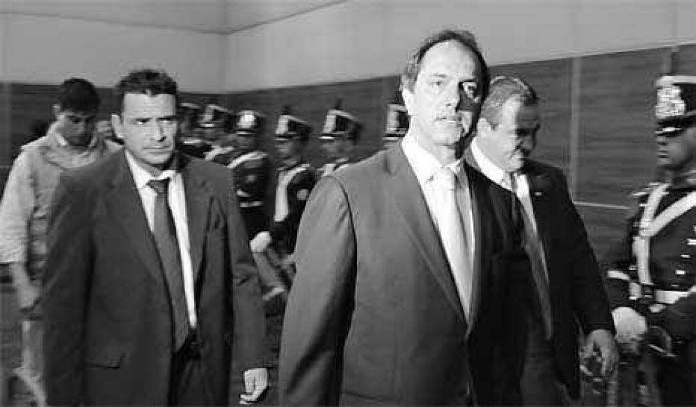 Scioli le pone energ�a al anuncio provincial
