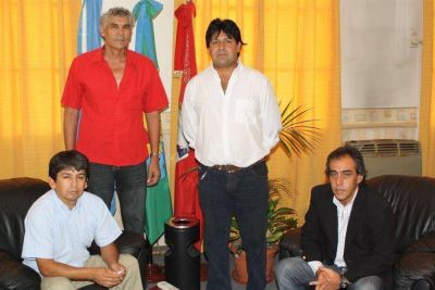 Escobar - Analizaron la situaci�n de los familiares afectados por el terremoto