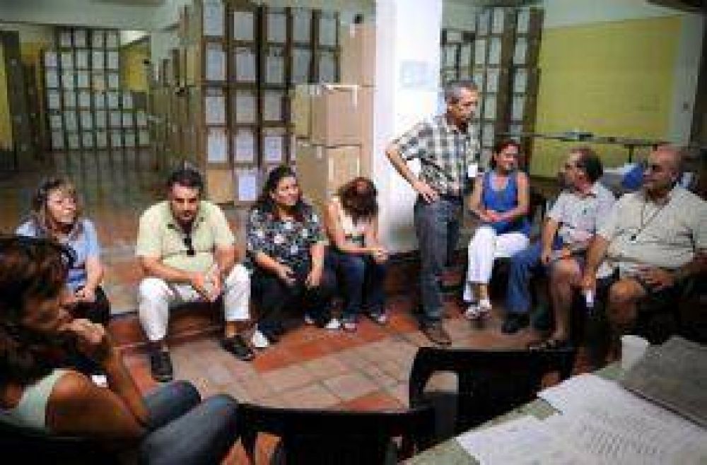 Peleas, intervenci�n pol�tica y derrota del SUTE en las Juntas
