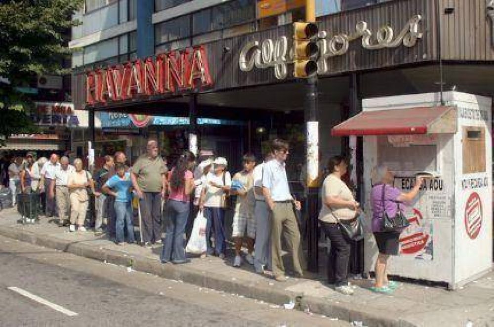 Aument� el boleto�pero viajar en micro sigue siendo un calvario: �Har�n algo el Intendente y los concejales?