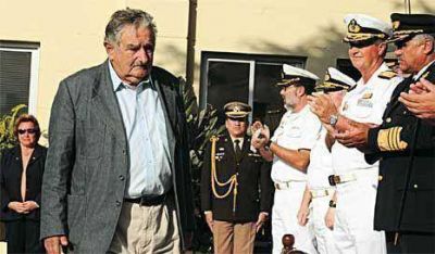 Un gabinete militante en el estreno de Mujica