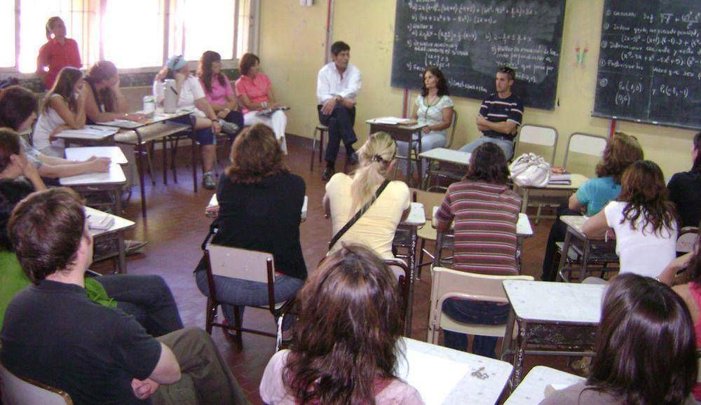 Se contin�a con la Tecnicatura en Multimedios