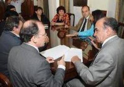 Sin acuerdo entre las partes, peligra el inicio del ciclo lectivo