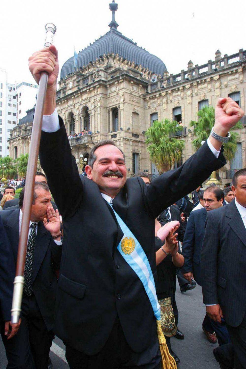 Alperovich y Closs, al tope de las encuestas
