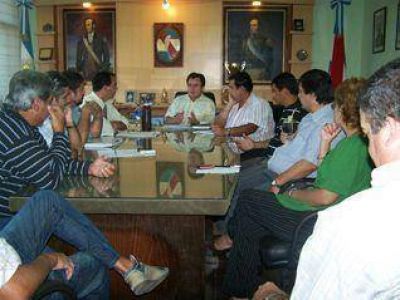Acercamiento entre el Ejecutivo y el sindicato municipal