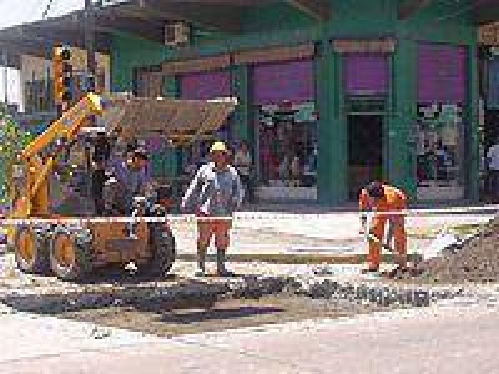 AVANZA PAVIMENTACION EN BROWN