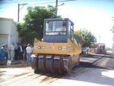 Comenz� un programa para la pavimentaci�n de 150 cuadras  Pavimentaci�n
