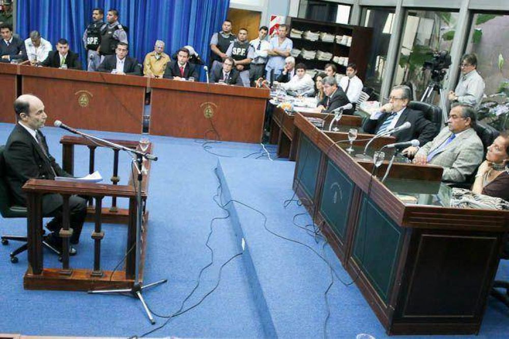 El juicio a los represores podr�a suspenderse otra vez pero no caer�a