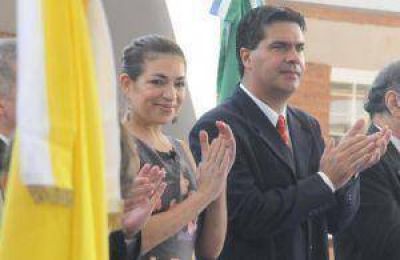 Capitanich y la presidenta Kirchner destacaron que la educaci�n ser� el eje del bicentenario argentino