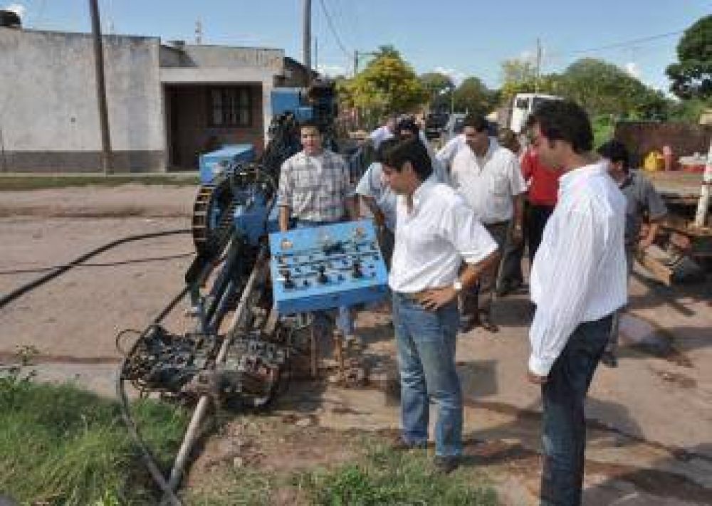 El Gobierno instala redes de gas municipios del sur provincial