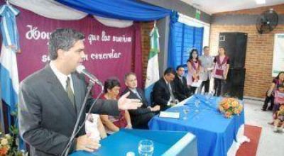 Capitanich alent� a los docentes a asumir el compromiso de mejorar la calidad educativa este a�o