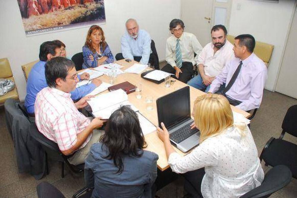 15 %: La �nica alternativa es la ayuda de la Provincia