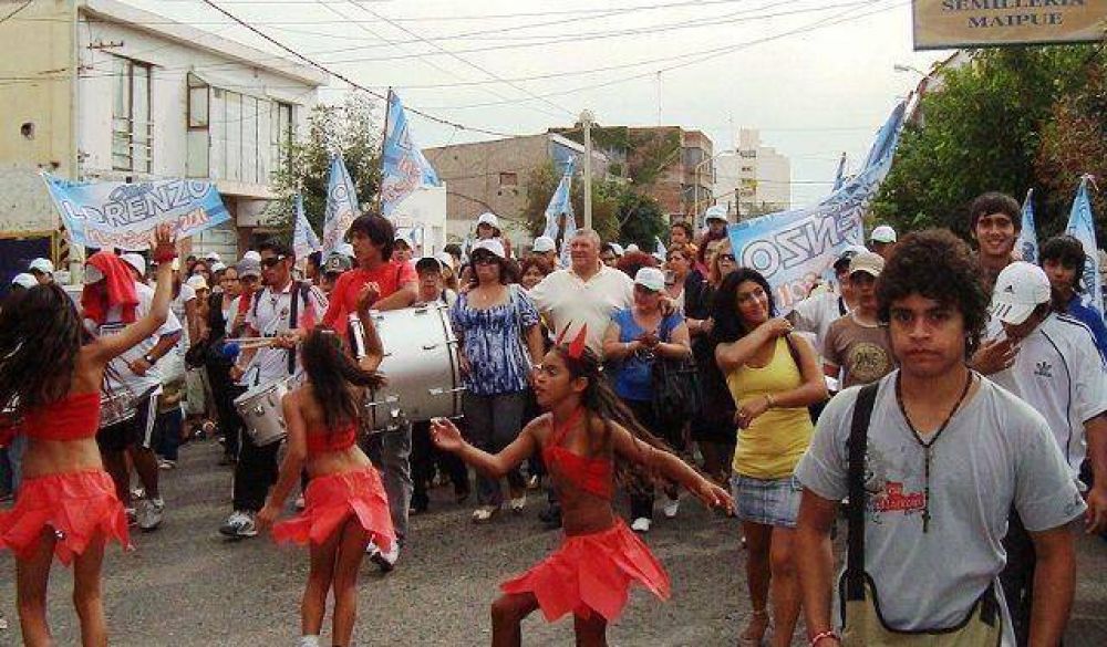 Lorenzo formaliz� su precandidatura a intendente
