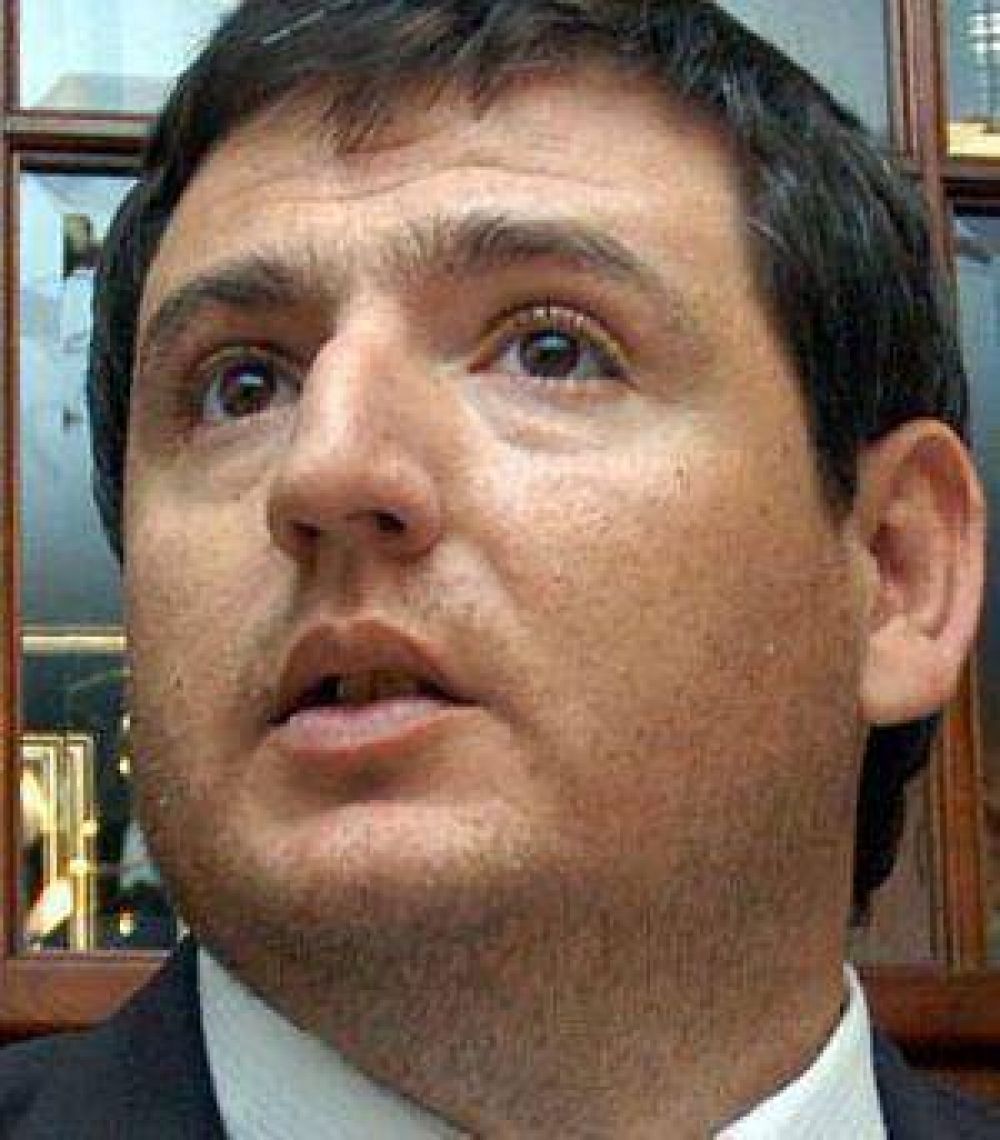 Denuncian al intendente de Santa Rosa por agresiones