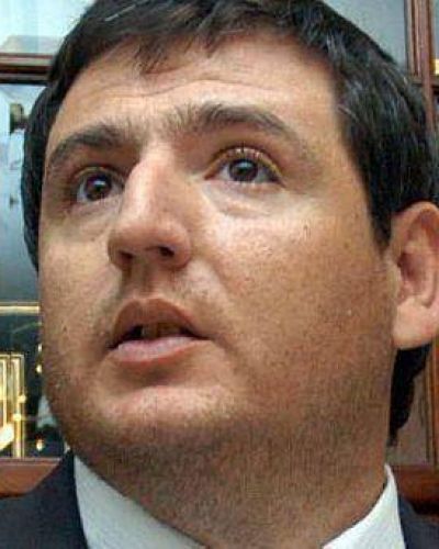 Denuncian al intendente de Santa Rosa por agresiones