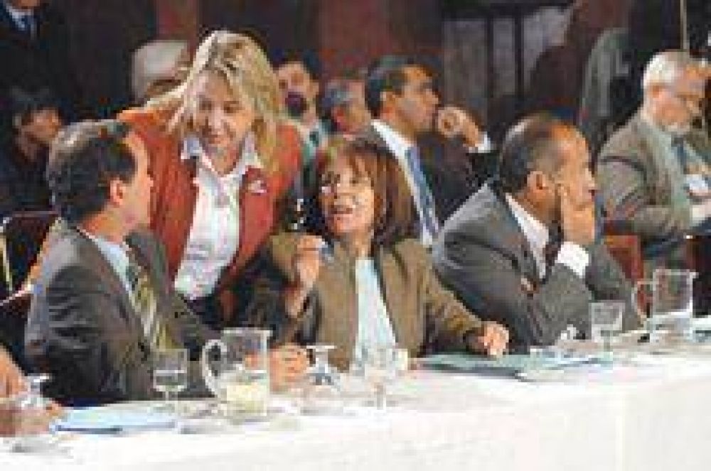 Contra la educaci�n sexual y a favor de Pando