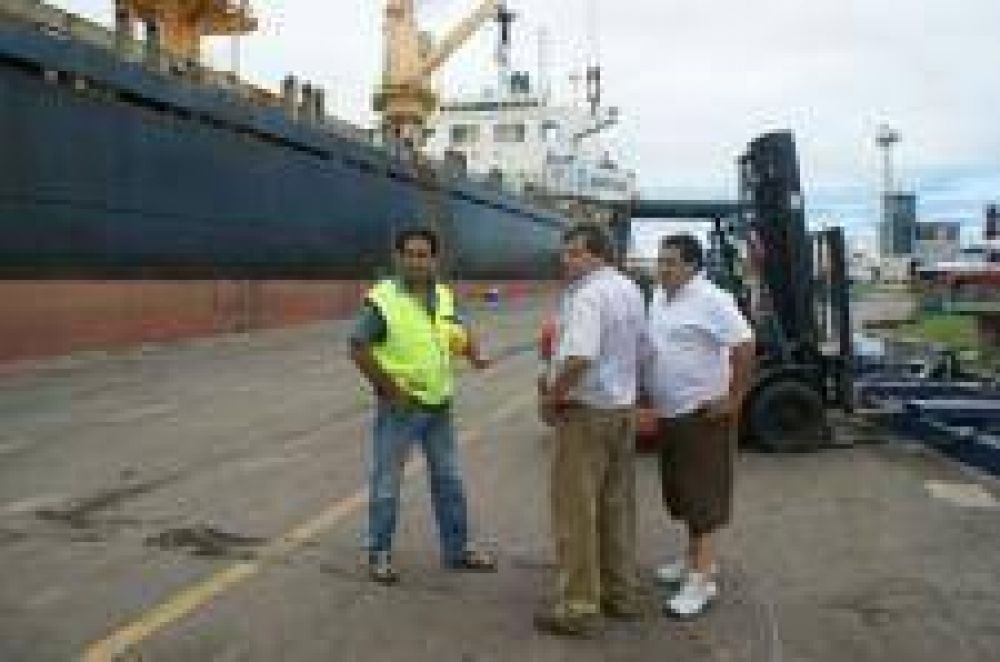 Se reactiv� el transporte de portacontenedores en Mar del Plata