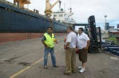 Se reactiv� el transporte de portacontenedores en Mar del Plata