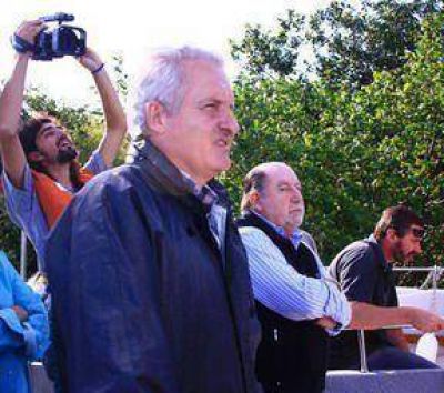 Legisladores recorrieron el R�o Uruguay 